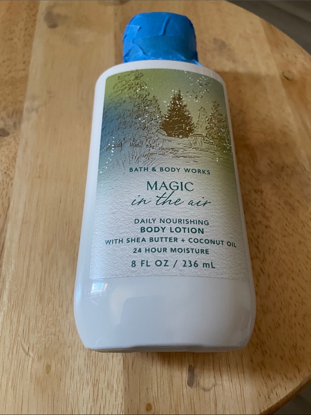 Bath & Body Works Magic in the Air Body Lotion - White with Blue Cap
